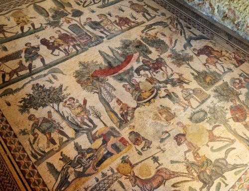 La Villa romana del Casale a Piazza Armerina. Un documentario in formato mosaico antico