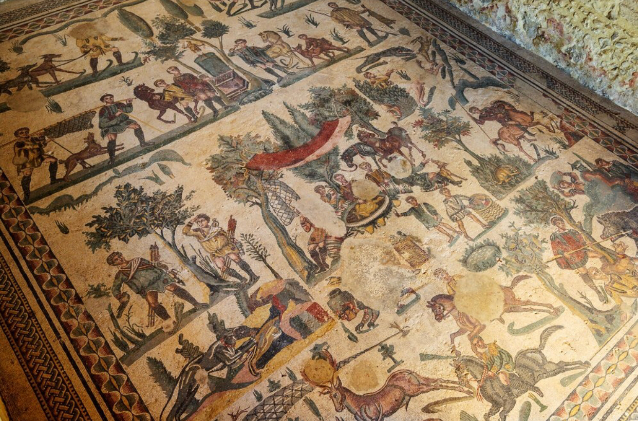 La Villa romana del Casale a Piazza Armerina. Un documentario in formato mosaico antico | RestaurArs